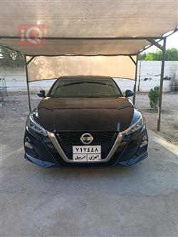 نيسان ألتيما